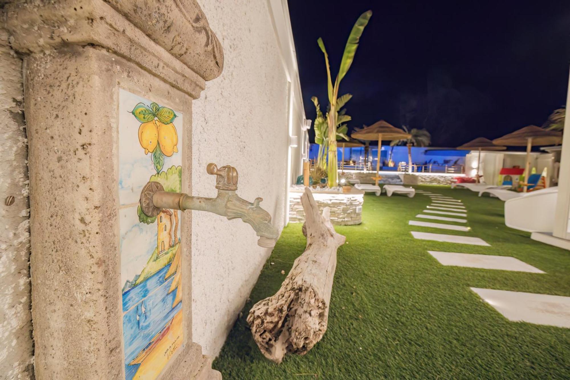 Etoiles Luxury Guest House Resort Palmi Exterior foto